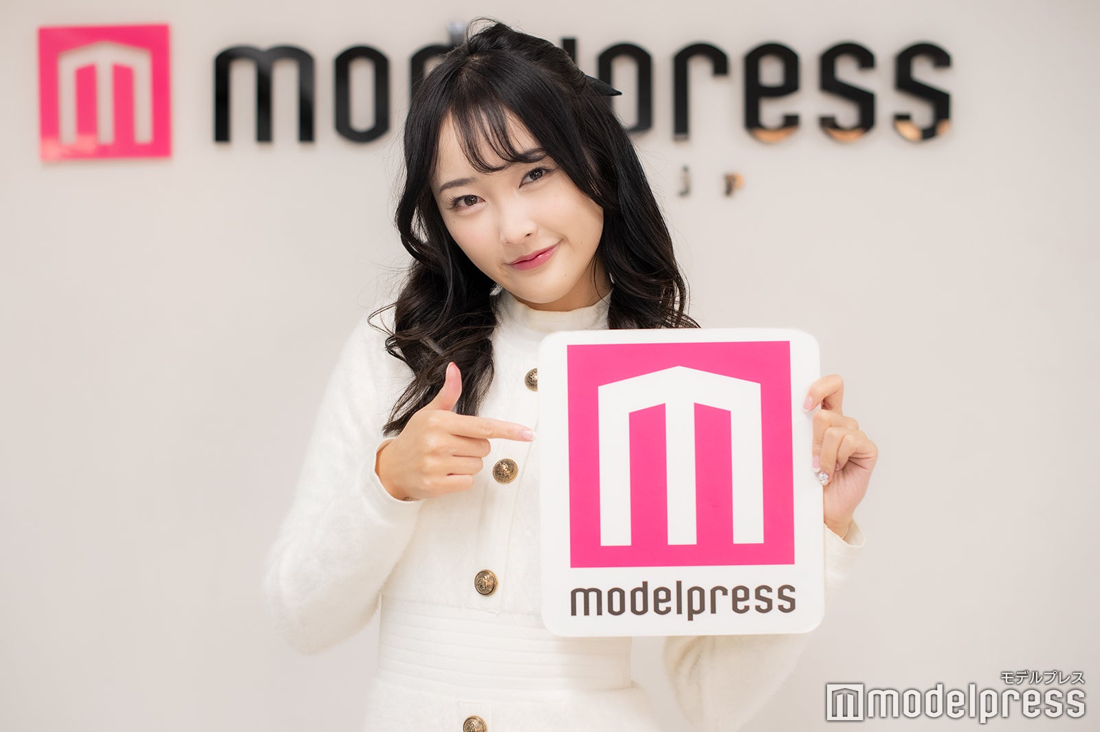 手塚季史子さん（C）モデルプレス