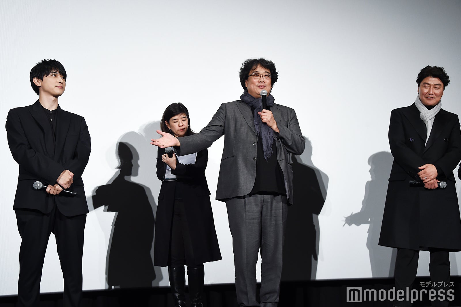 （左から）吉沢亮、ポン・ジュノ監督、ソン・ガンホ （C）モデルプレス