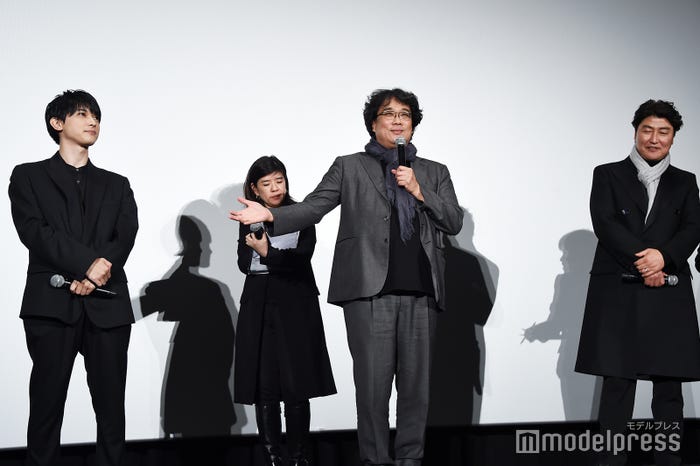 (左から)吉沢亮、ポン・ジュノ監督、ソン・ガンホ (C)モデルプレス