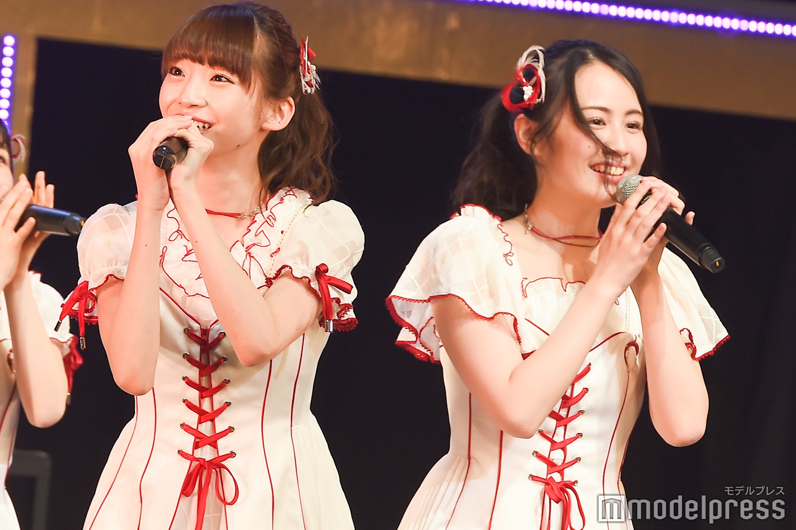荻野由佳、西村菜那子「AKB48グループリクエストアワー セットリストベスト100 2019」 （C）モデルプレス