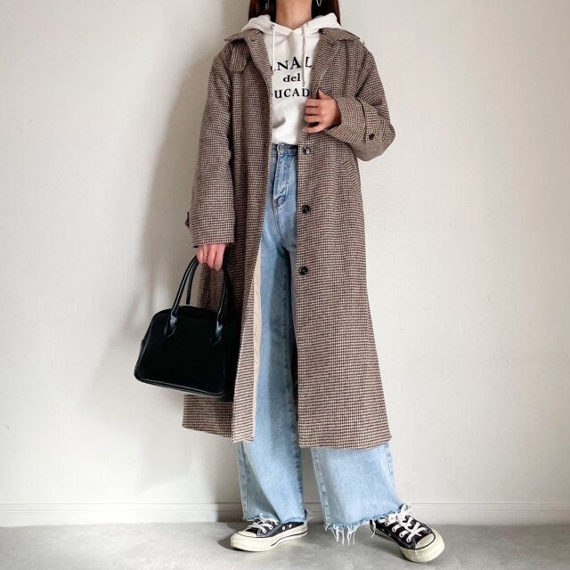 チェック柄のロングコート着回し
