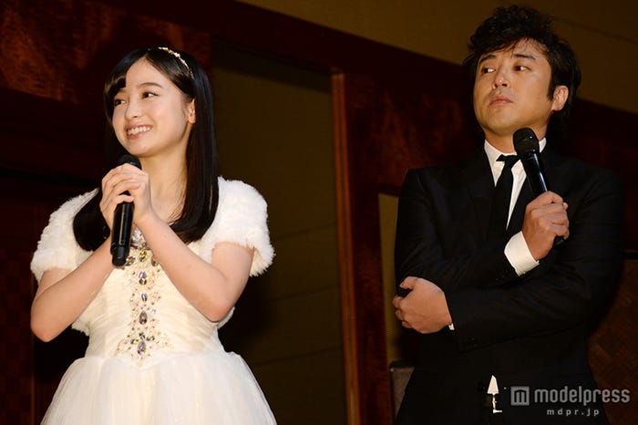 「2014年のヒット人」に選ばれた橋本環奈&ムロツヨシ