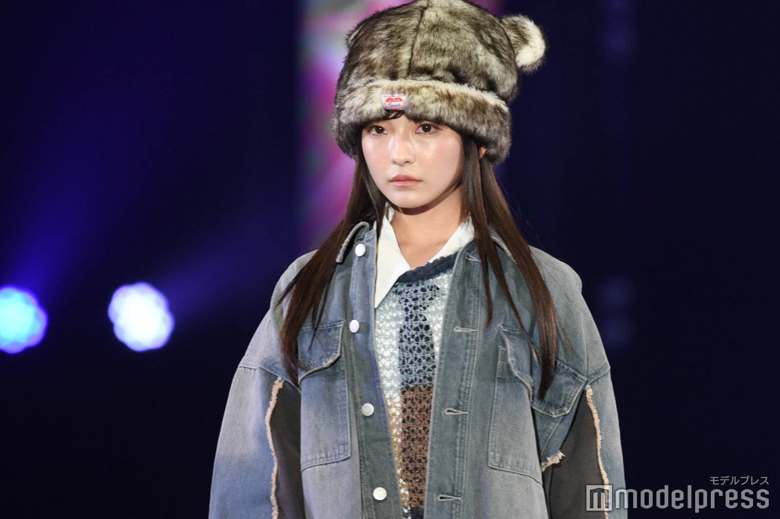 ≠ME永田詩央里、クマ耳帽子で遊び心溢れる 重ね着スタイルで