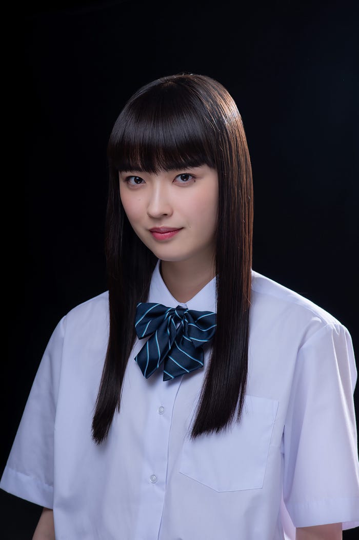 茅島みずき(C)「教祖のムスメ」製作委員会・MBS