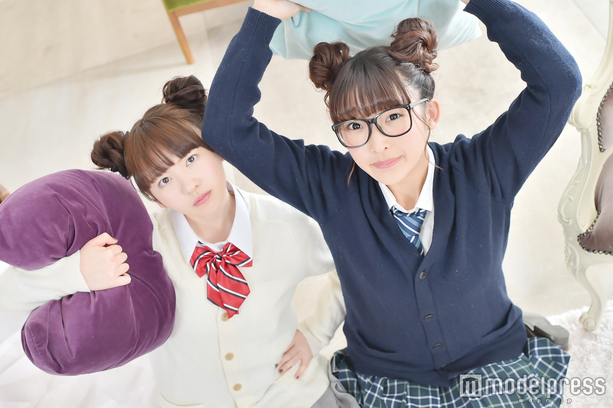 まこみな／（左から）まこ、みなみ／（C）モデルプレス