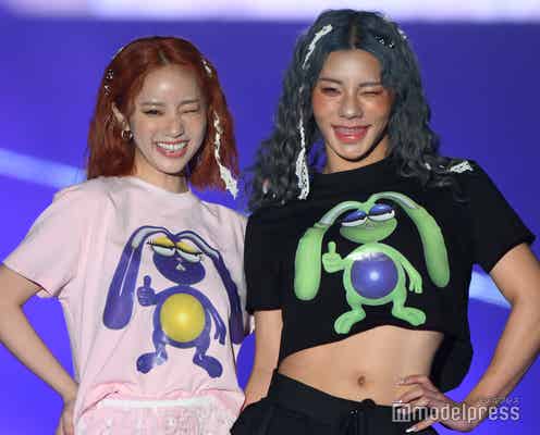 中町綾&とうあ、揃って大胆イメチェン初お披露目 とうあは美腹筋披露【TGC熊本2024】