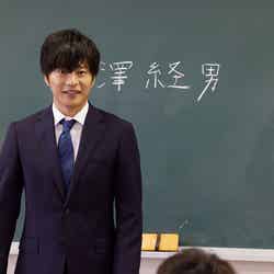 田中圭「先生を消す方程式。」第1話より（C）テレビ朝日