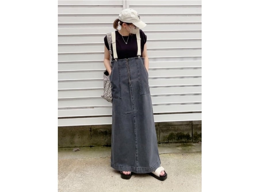 アウトドアのイベント時にはジャンパースカートがいちおし　出典：WEAR