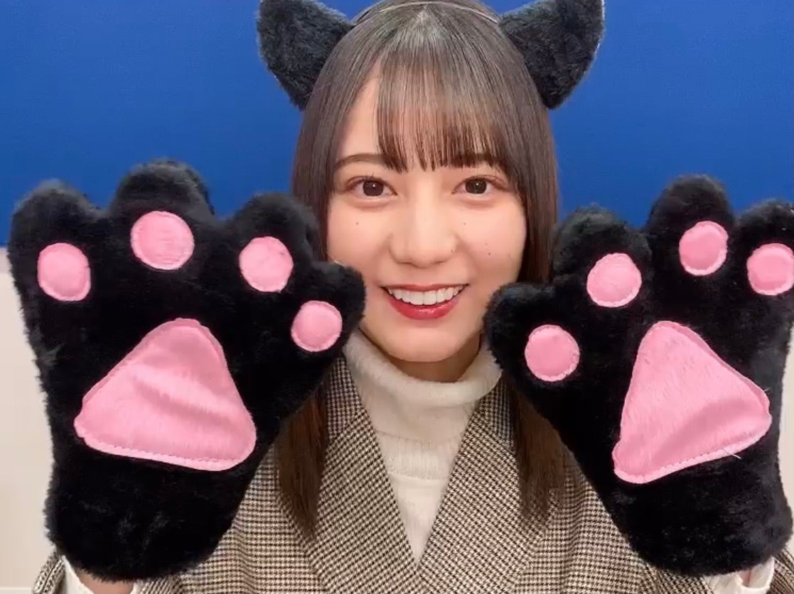 欅坂46(けやき坂46) - 小坂菜緒 生写真 猫耳 小坂菜緒☆猫耳 ヨリ☆生写真☆日向坂46 - メルカリ