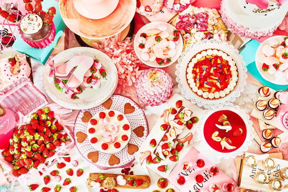 横浜でいちごデザートブッフェ「ストロベリーホリック！！」女子の憧れ空間にデザート＆軽食約20種勢揃い