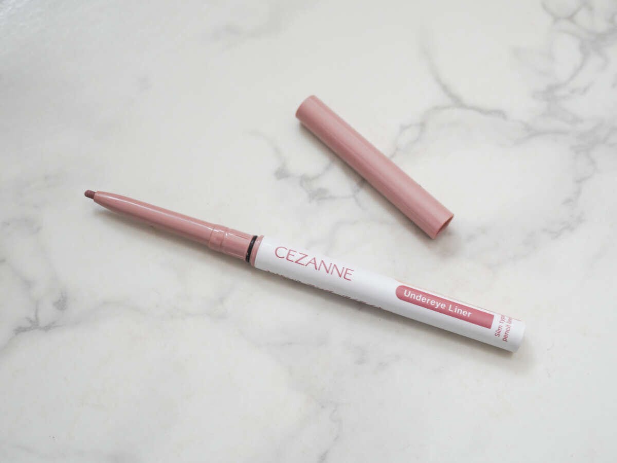 セザンヌ「アンダーアイライナー」01