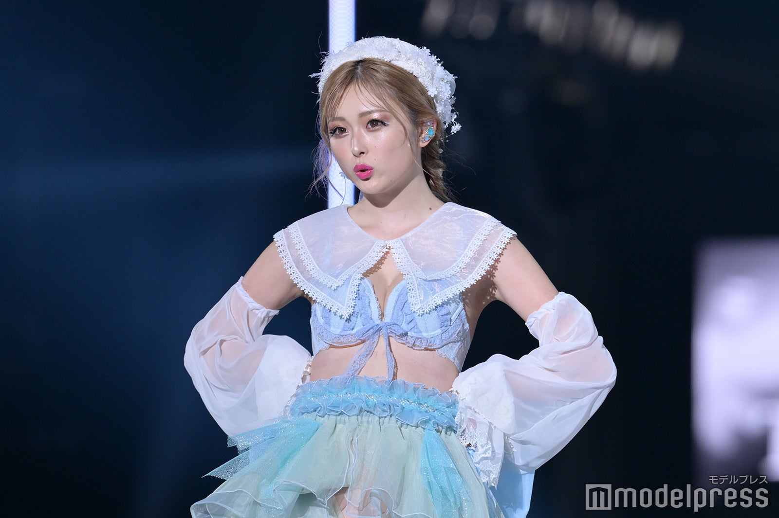 （C）モデルプレス