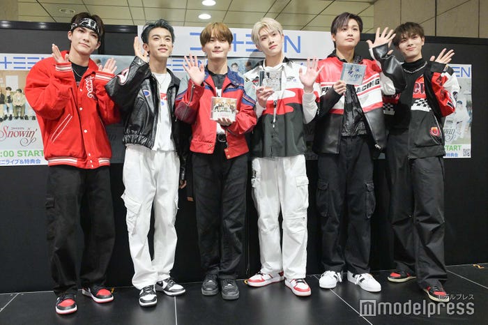 (左から)谷口太一、平本健、寺尾香信、大久保波留、田中笑太郎、福田歩汰/DXTEEN(C)モデルプレス