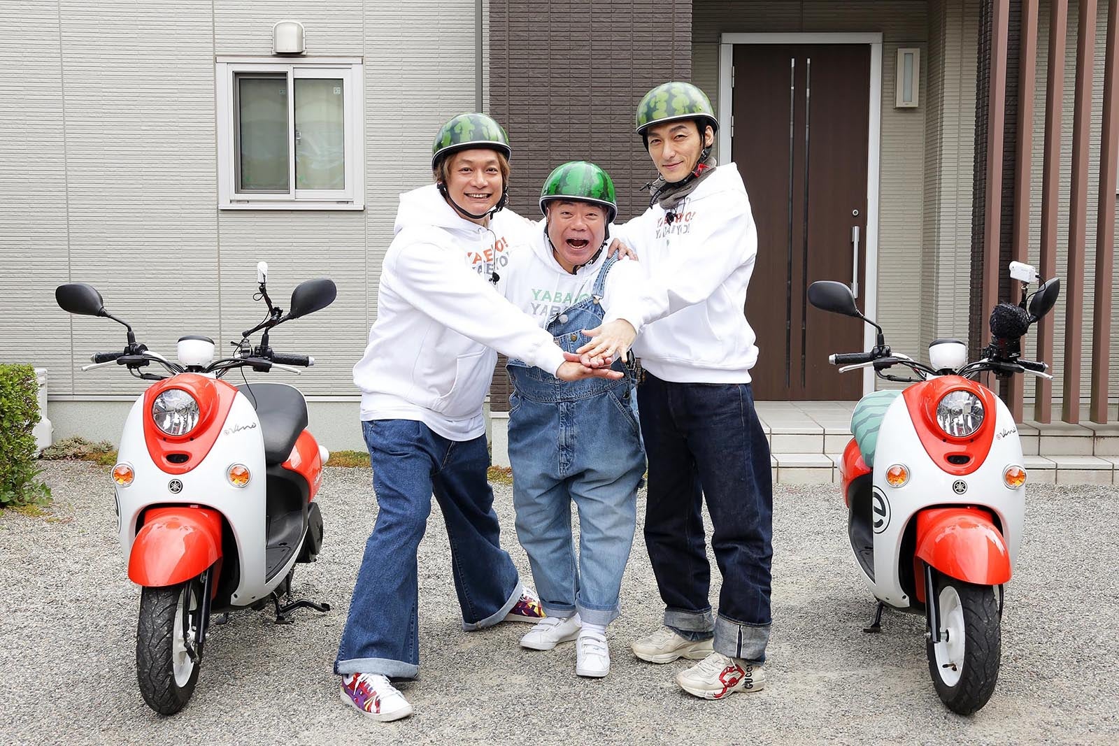 香取慎吾、出川哲朗、草なぎ剛（C）テレビ東京