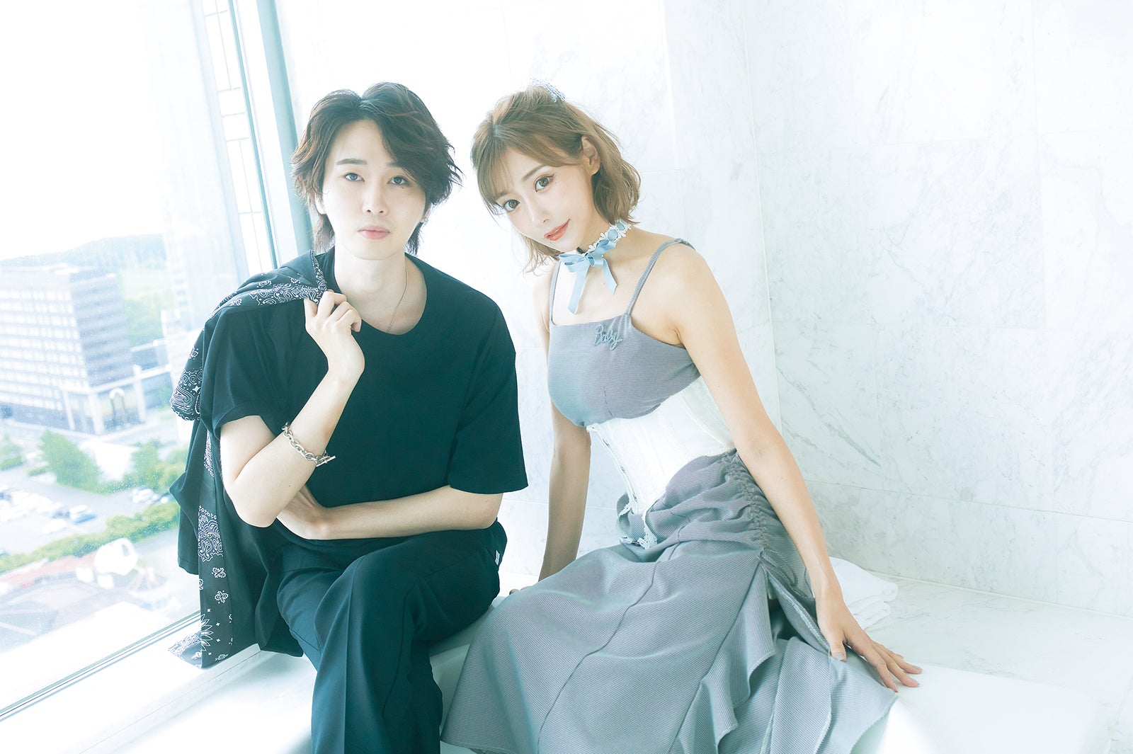 カルマ、明日花キララ（提供写真）