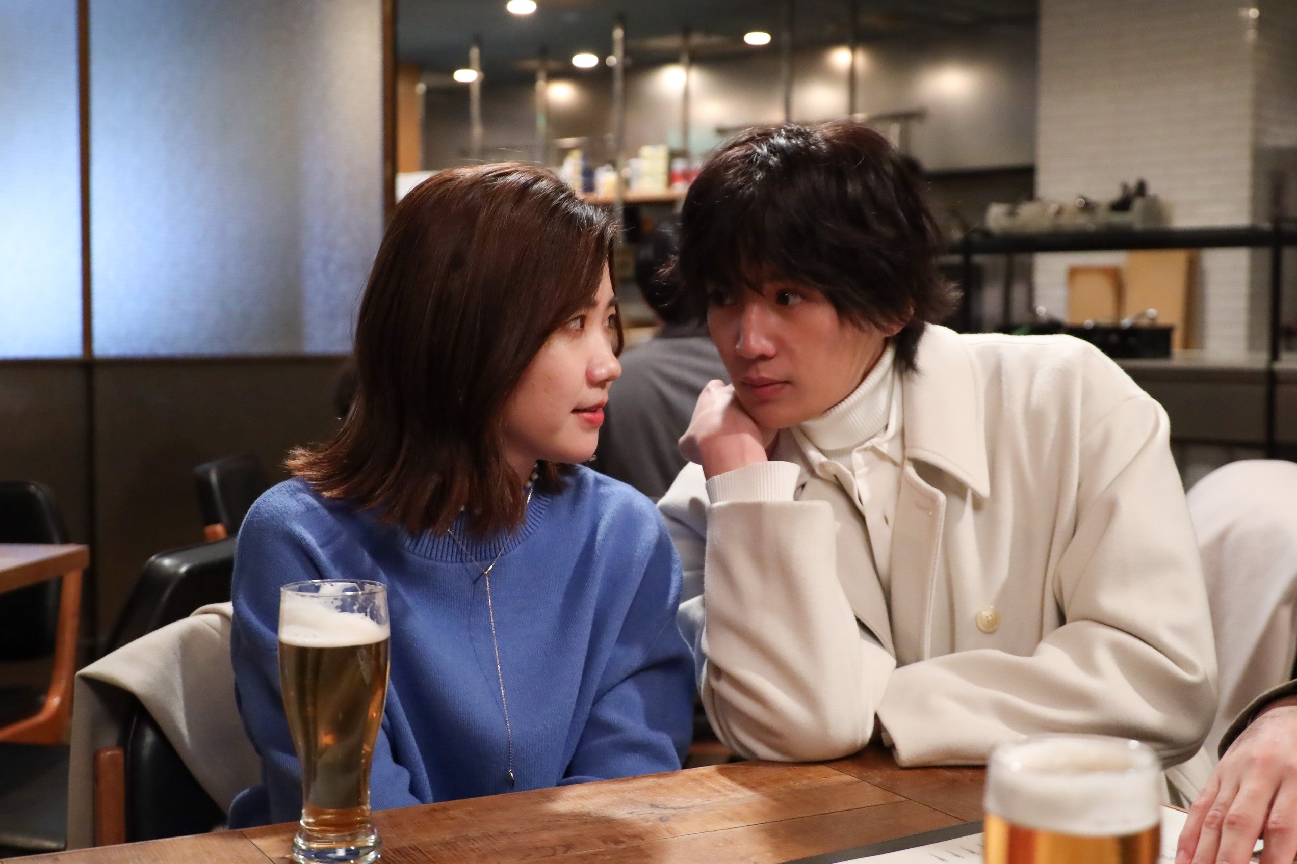 ＜婚活1000本ノック 第1話＞綾子（福田麻貴）、幽霊になったクソ男・山田（八木勇征）と“婚活バディ”結成