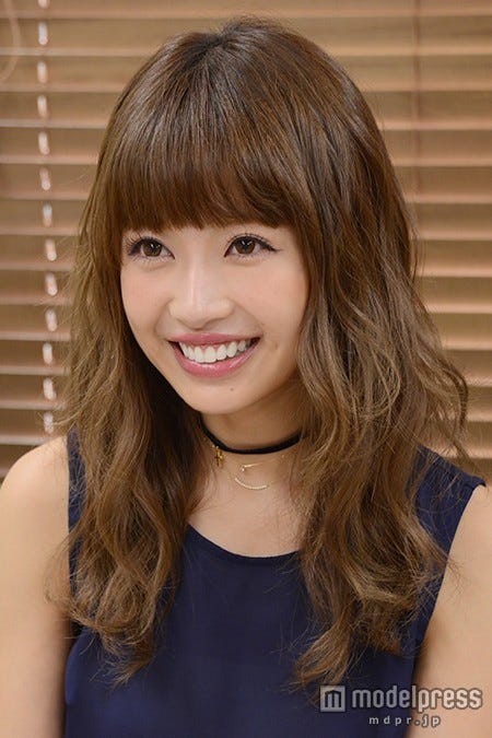 インタビュー中、感極まり涙をながすことも…