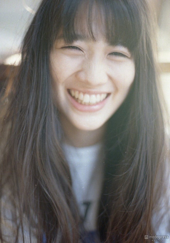 写真集『寝起き女子』(宝島社)より