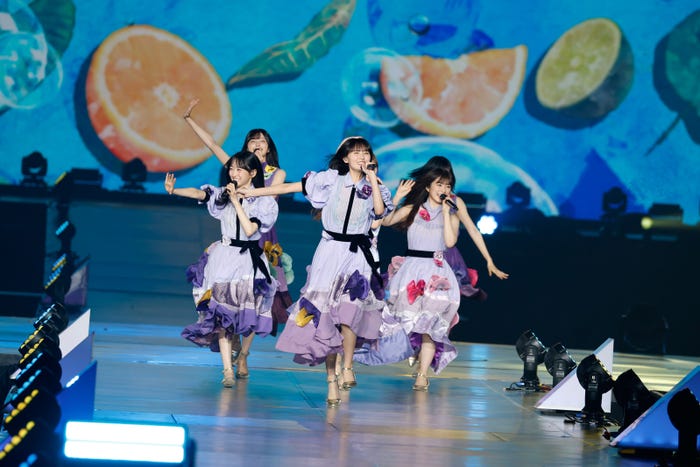 乃木坂46(C)乃木坂46LLC