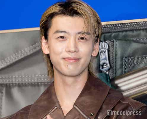 竹内涼真、イケメン弟と鏡越し2ショット「こんなかっこいい兄弟いるの?」「オーラすごい」の声