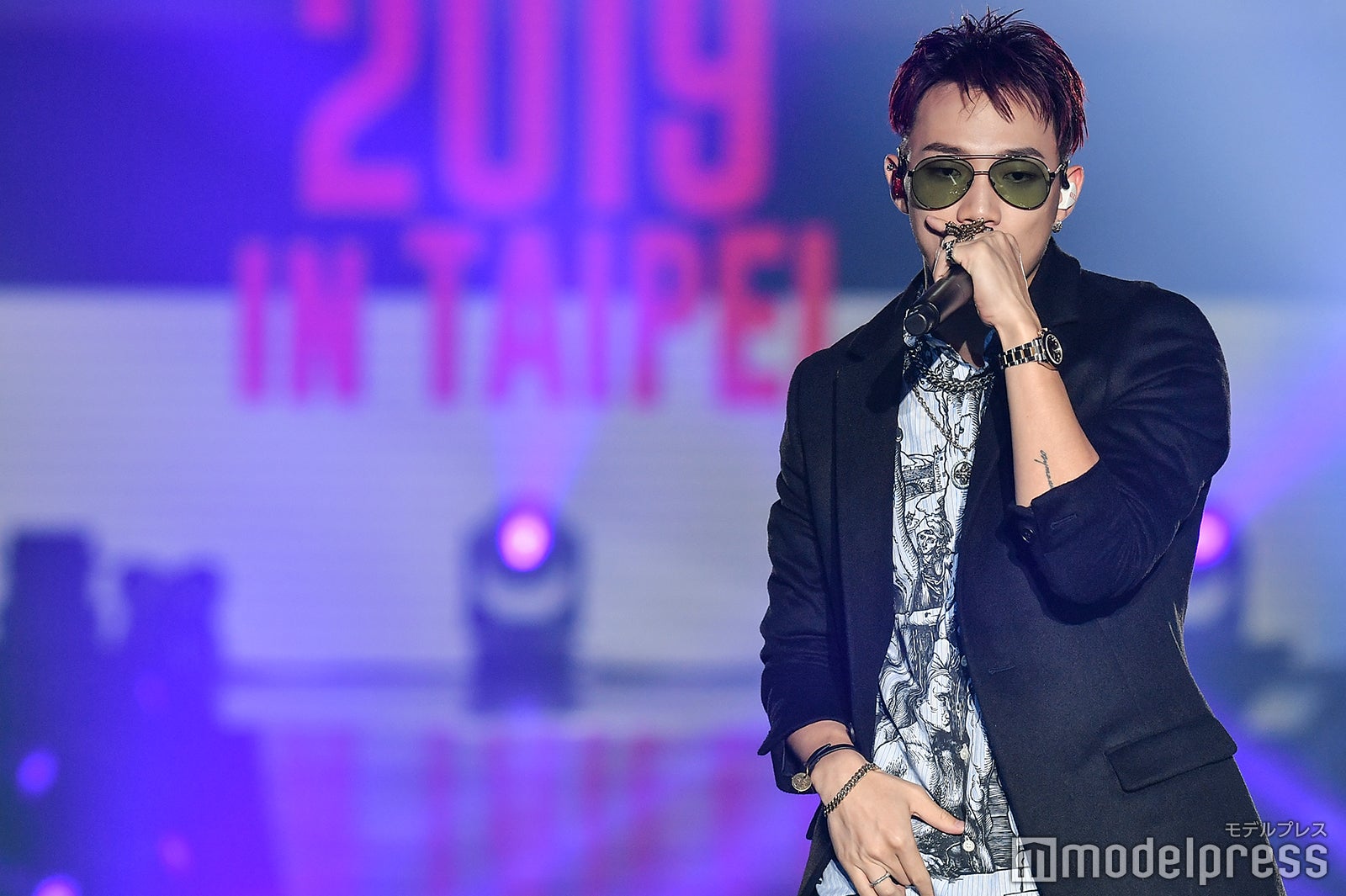 OZI（C）モデルプレス