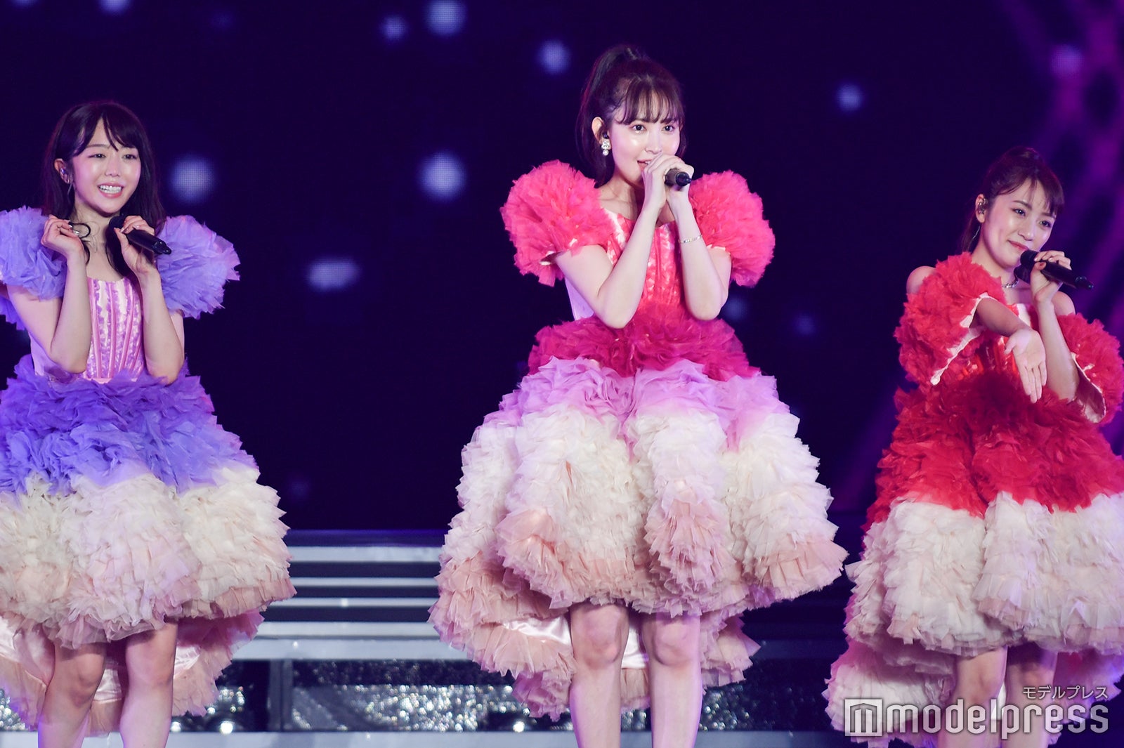 峯岸みなみ、小嶋陽菜、高橋みなみ、「峯岸みなみ卒業コンサート～桜の咲かない春はない～」（C）モデルプレス