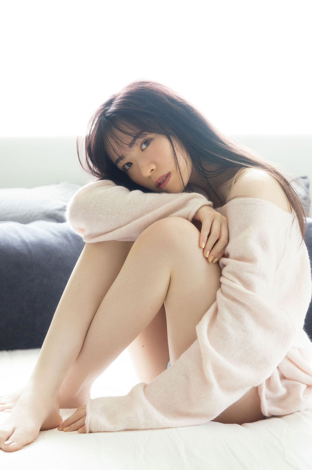 乃木坂46渡辺みり愛、きらめく白い肌＆優しい癒しの表情にキュン＜「消極的な華やかさ」先行カット＞