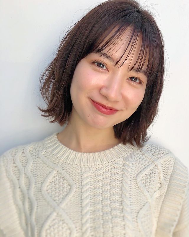 40代女性に似合うゆるふわパーマ ボブヘア 美シルエットで垢抜けを叶える モデルプレス 40代女性に似合うゆるふわパーマ ボブヘア 美シルエットで垢抜けを叶える モデルプレス