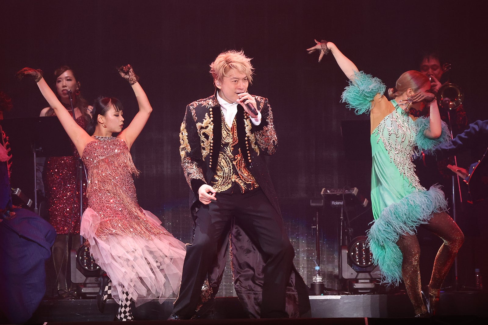 香取慎吾「Black Rabbit」ライブ写真（提供写真）