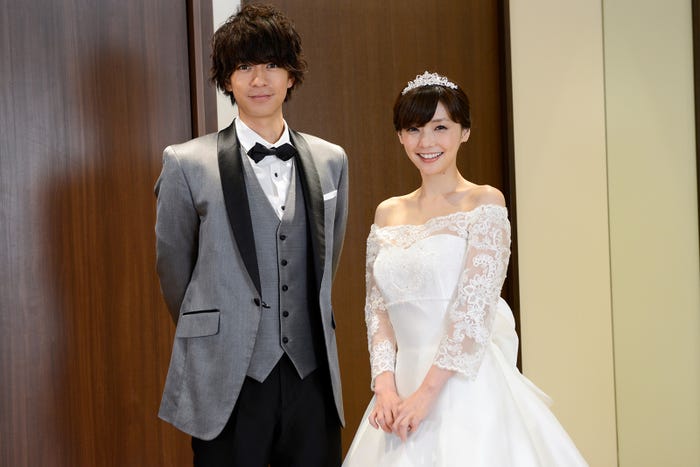 (左から)三浦翔平、倉科カナ(C)テレビ朝日