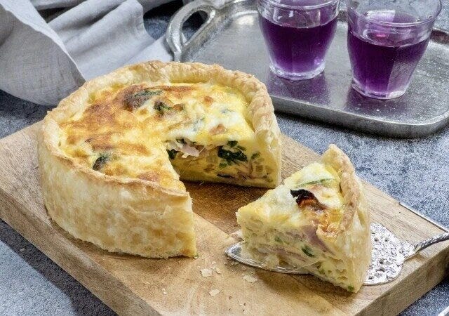 デリ風ベーコンとほうれん草のキッシュ