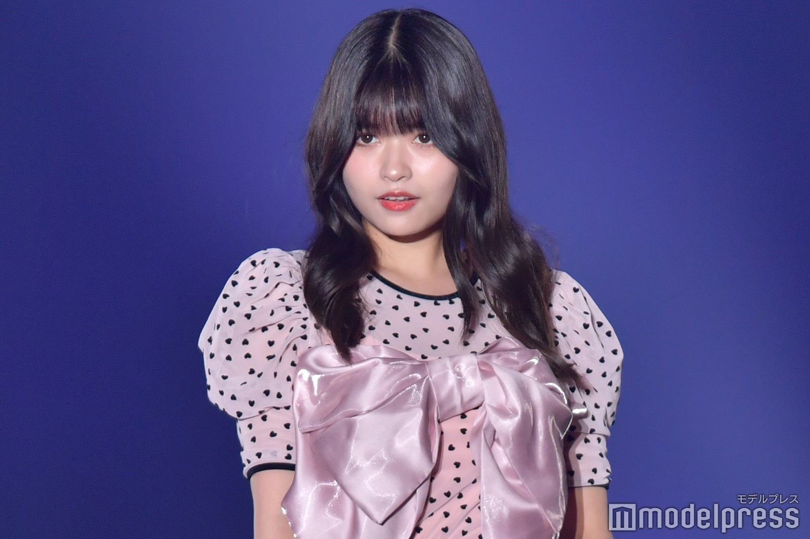 景井ひな、ミニ丈スカートからのぞく美脚に釘付け＜TGC 北九州 2023＞