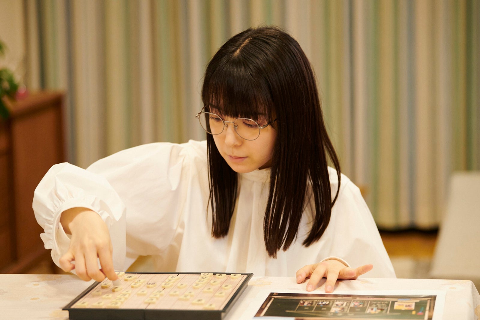 上白石萌音「法廷のドラゴン」第4話（C）「法廷のドラゴン」製作委員会