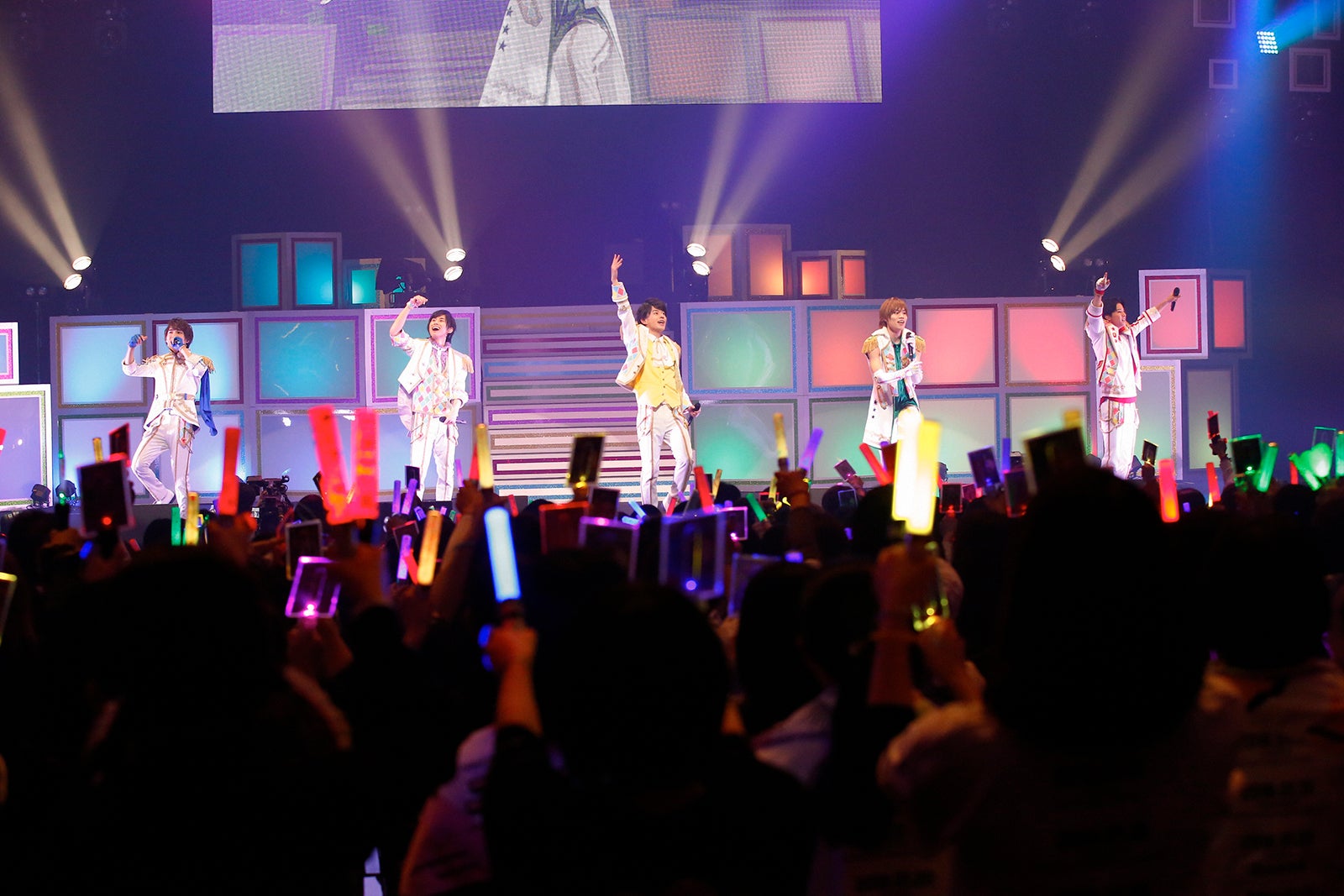 DearDream 1st LIVE TOUR 2018「ユメノコドウ」パシフィコ横浜国立大ホール／写真： Rie Suwaki（MAXPHOTO）