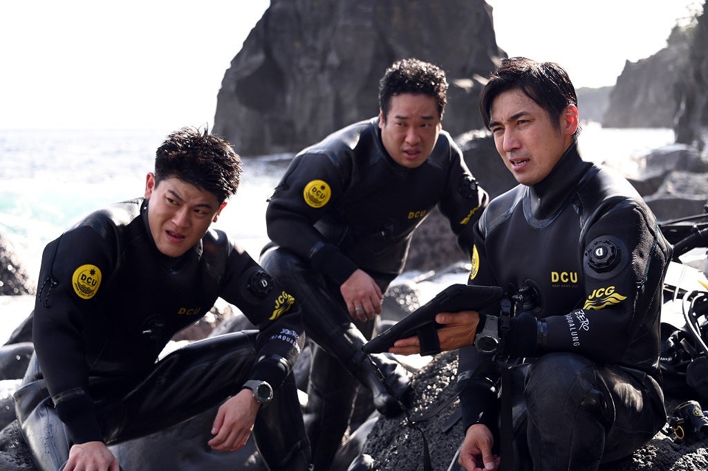 有輝、岡崎体育、高橋光臣（C）TBS