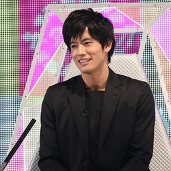 「仮面ライダー」にして薬剤師、モデル、高IQ…岩永徹也の“圧倒的ハイスペック”ぶりが話題 「ザ・タイムショック」で脚光あびる