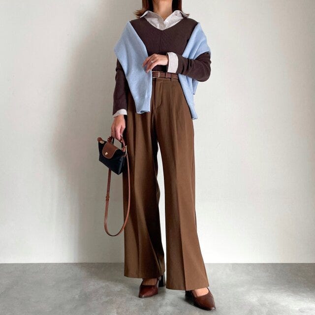 cocaフロントスリットニット cocaフロントスリットニットとストライプシャツレイヤード