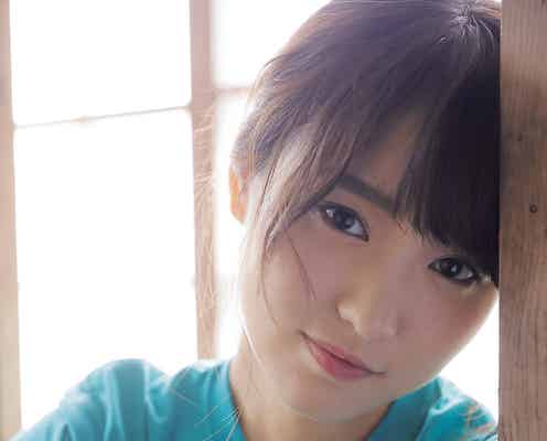 欅坂46菅井友香の眼差しにドキッ…爽やかショット披露