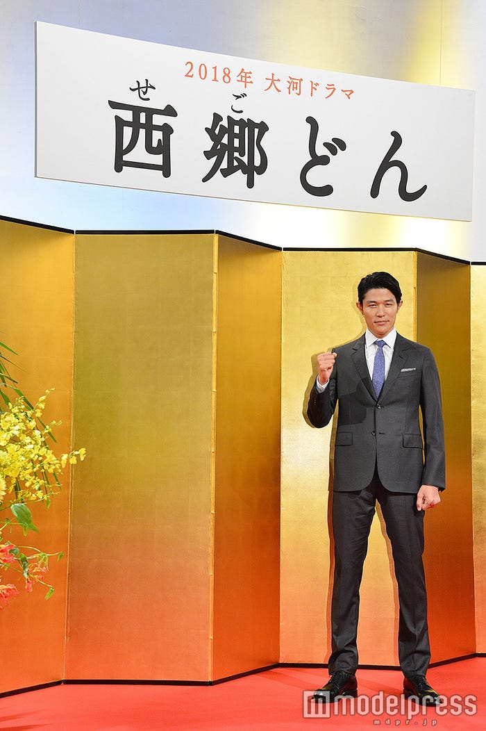 鈴木亮平 (C)モデルプレス