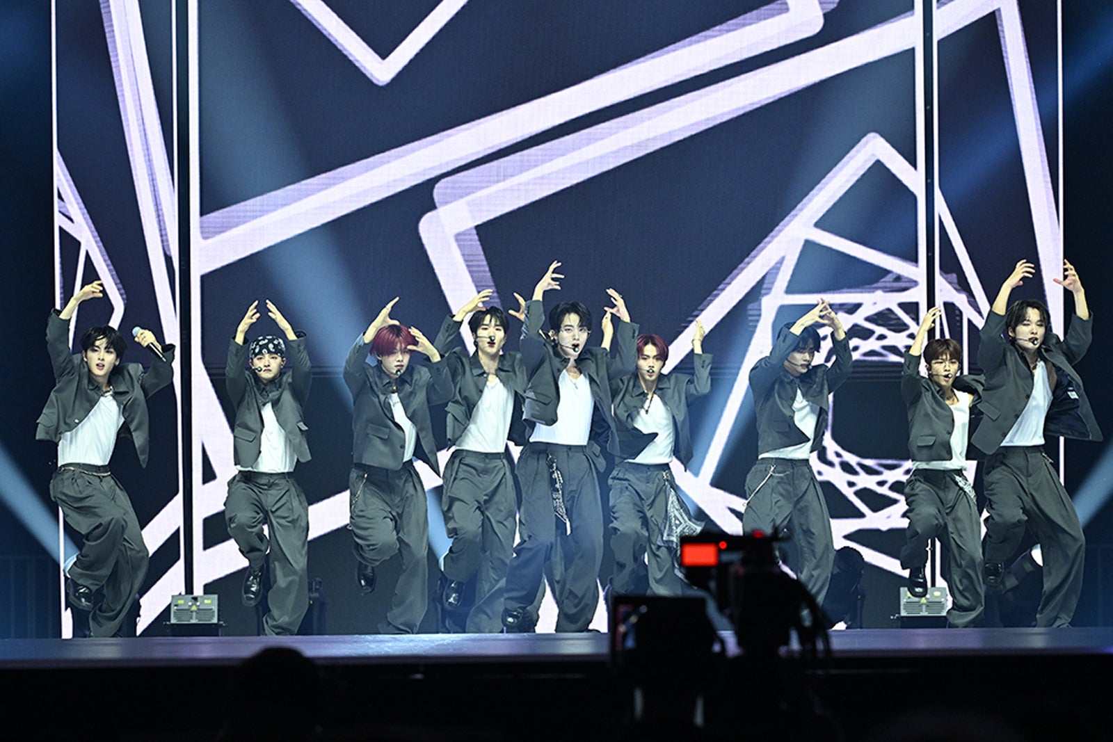 FANTASY BOYS（C）ASEA組織委員会