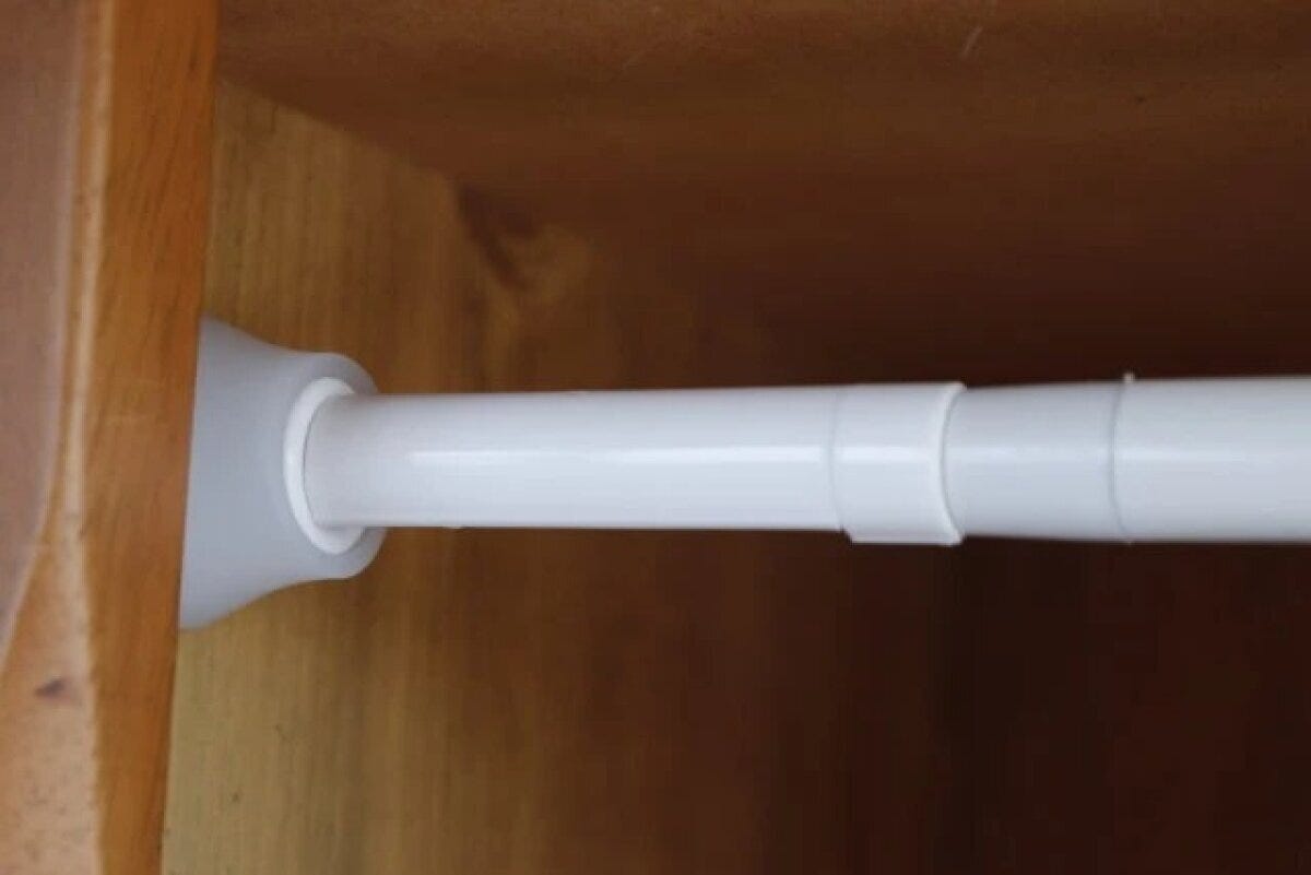 ダイソー　つっぱり棒ロック　使用例