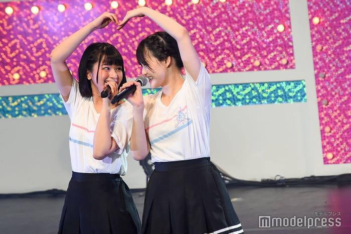 佐々木舞香、高松瞳/=LOVEファーストツアー「今、この船に乗れ!」東京公演 (C)モデルプレス