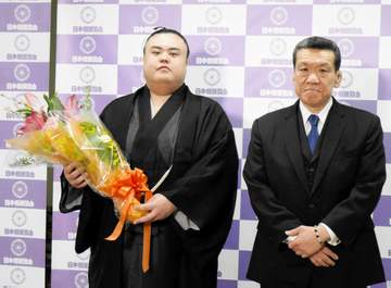 元幕内英乃海が引退会見 春場所で負け越し決意「悔いはない」 弟・翔猿にエール「長く現役ができるように」