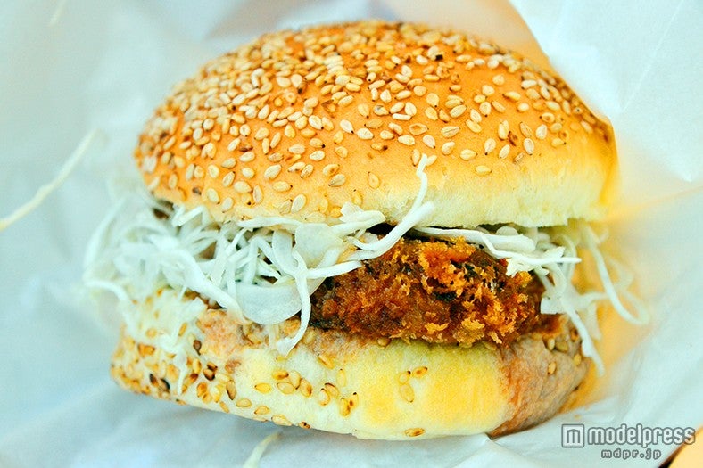 「キムカツ」／国産和牛カツバーガー￥1，000
