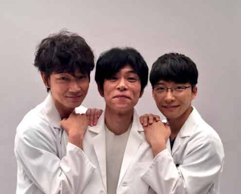 綾野剛&星野源、白衣姿の3ショットに「“with G”結成?」の声