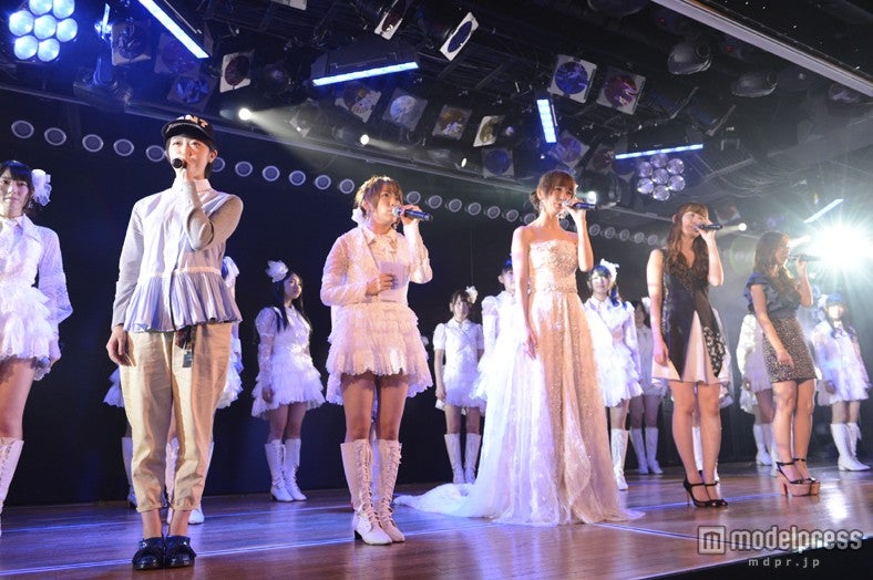 篠田麻里子の卒業公演（C）AKS