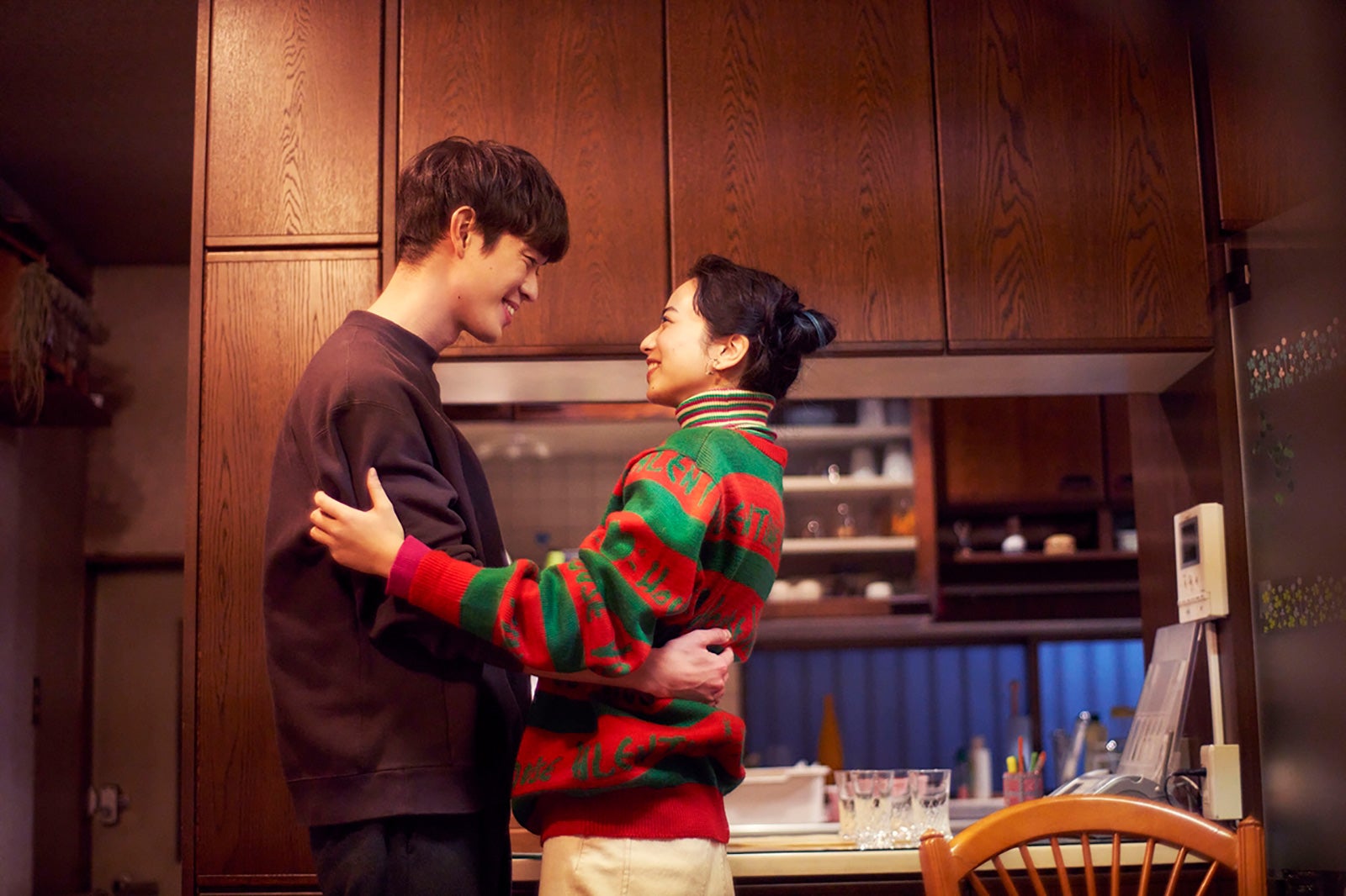 宮沢氷魚、小松菜奈の恋人役に決定 特報映像・ティザービジュアル・場面写真も解禁＜ムーンライト・シャドウ＞