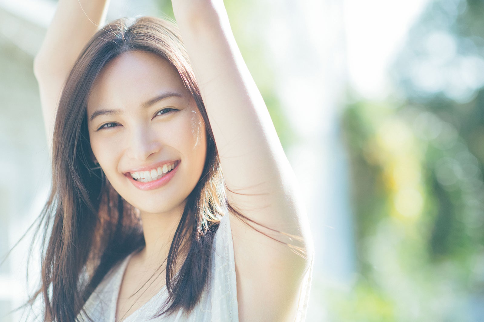 大政絢／『大政絢Beauty Calendar 2019.4-2020.3』収録カット（5月）（C）SDP