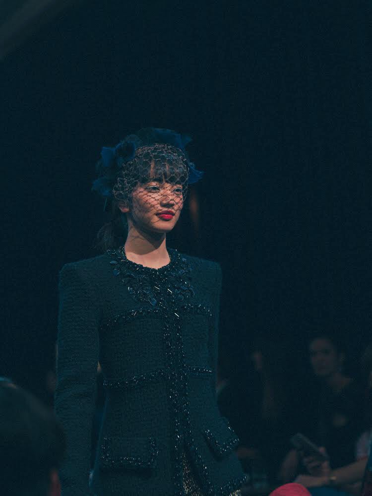 小松菜奈「冒険してみたい」　CHANEL着こなし妖艶ビジュアルも披露