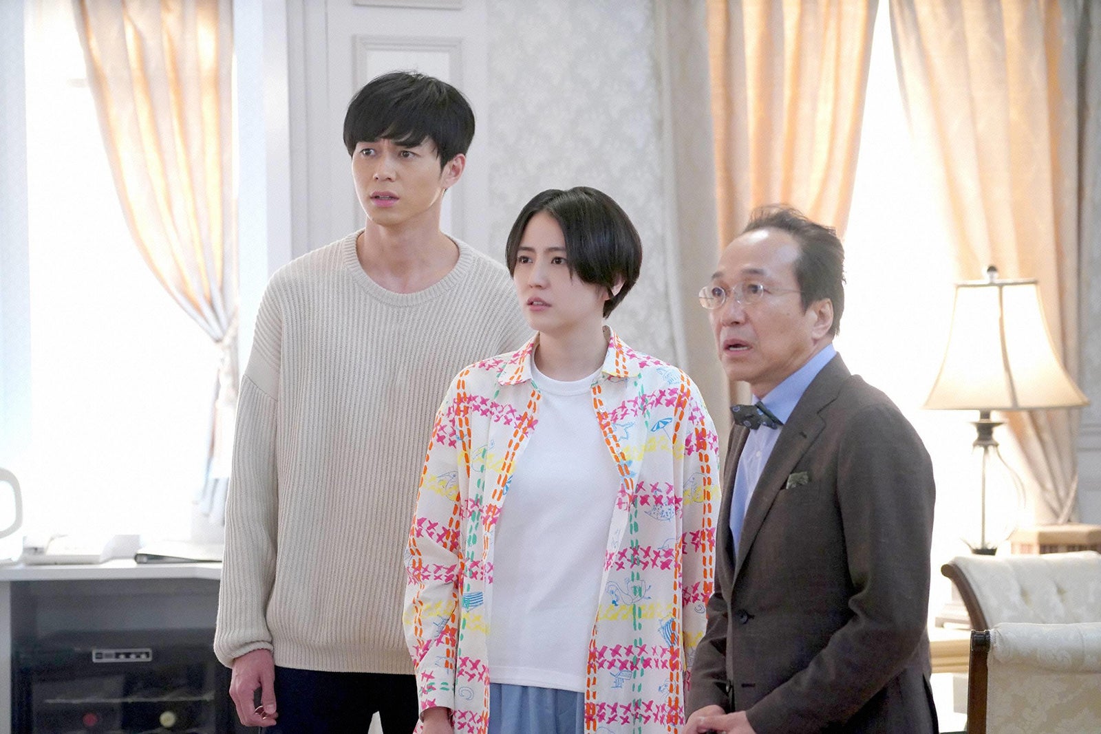 東出昌大、長澤まさみ、小日向文世／「コンフィデンスマンJP」最終話より（C）フジテレビ
